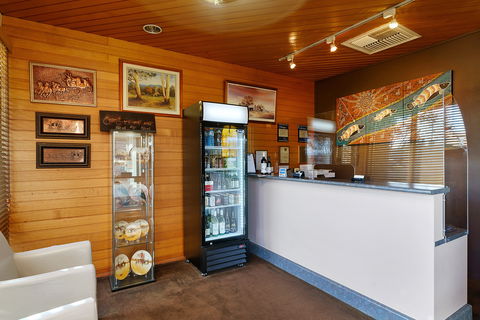 Stagecoach Motel - Accommodation Sunshine Coast 1