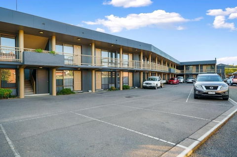 City Reach Motel - Accommodation Sunshine Coast 1