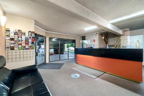 City Reach Motel - Accommodation Sunshine Coast 2