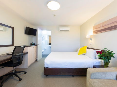Ibis Styles Canberra Tall Trees - Accommodation Sunshine Coast 1