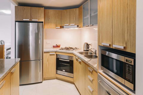 Newcastle Central Plaza - Accommodation Sunshine Coast 11