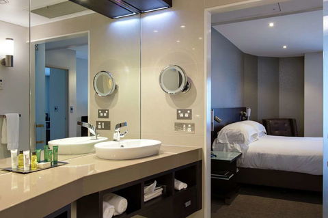 Hilton Darwin - Accommodation Sunshine Coast 6