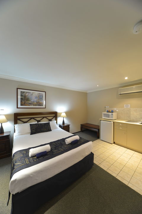 Wattle Grove Motel - Accommodation Sunshine Coast 2
