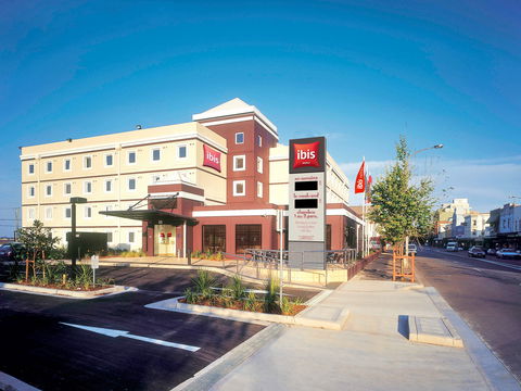 Ibis Newcastle - Accommodation Sunshine Coast 0