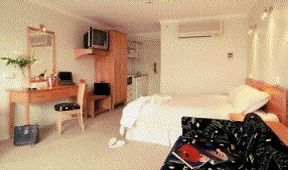 Astor Metropole & Apartment - Accommodation Sunshine Coast 0