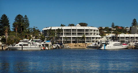 Pier 21 Apartment Hotel - Accommodation Sunshine Coast 0