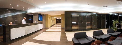 Atlantis Hotel - Accommodation Sunshine Coast 2