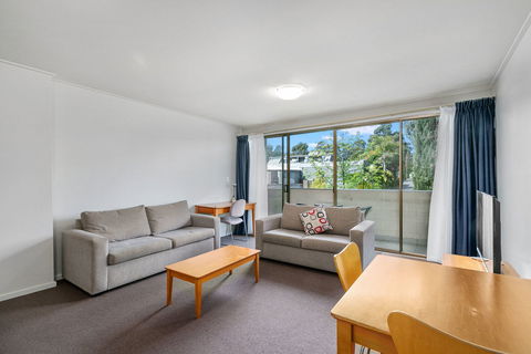 Knox International Hotel - Accommodation Sunshine Coast 1