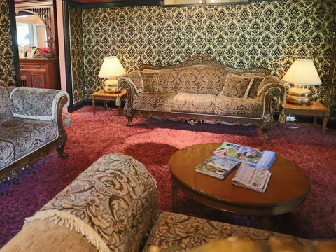 Hotel Blue - Accommodation Sunshine Coast 1