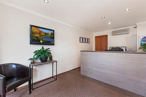 AAt 28 Goldsmith Motel - Accommodation Sunshine Coast 1