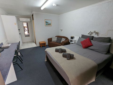 Abajaz Motor Inn - Accommodation Sunshine Coast 0