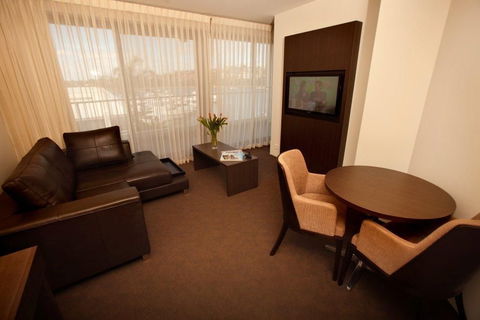 Pier 21 Apartment Hotel - Accommodation Sunshine Coast 2