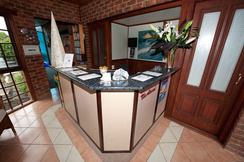 Admiral Motor Inn - Accommodation Sunshine Coast 1