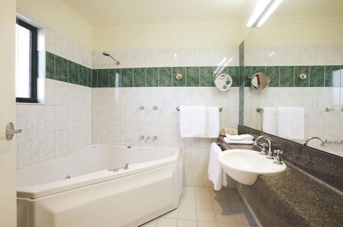 Gateway On Monash - Accommodation Sunshine Coast 1