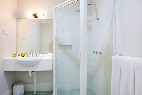 Nightcap at Blue Cattle Dog Hotel - Accommodation Sunshine Coast 2