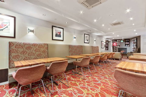 Alto Hotel on Bourke - Accommodation Sunshine Coast 2