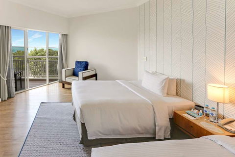Shangri-La Hotel, The Marina - Accommodation Sunshine Coast 5