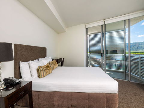 Sebel Cairns Harbour Lights - Accommodation Sunshine Coast 5