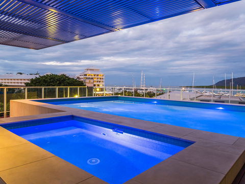 Sebel Cairns Harbour Lights - Accommodation Sunshine Coast 13