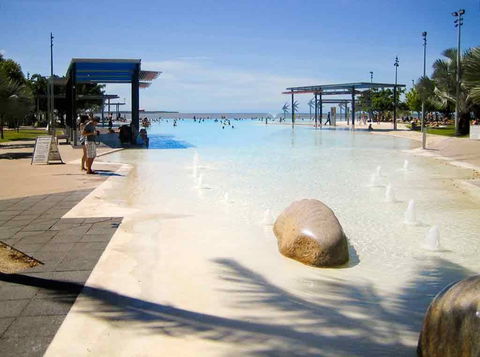 Sebel Cairns Harbour Lights - Accommodation Sunshine Coast 17