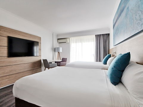 Novotel Cairns Oasis Resort - Accommodation Sunshine Coast 3