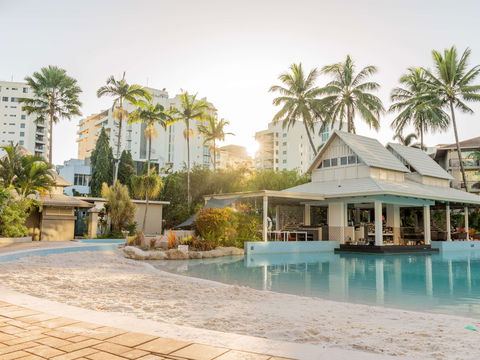 Novotel Cairns Oasis Resort - Accommodation Sunshine Coast 7
