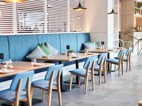 Novotel Cairns Oasis Resort - Accommodation Sunshine Coast 12
