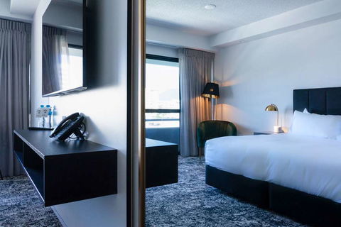 The Benson Hotel - Accommodation Sunshine Coast 5