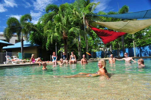 Nomads Cairns Backpackers Resort - Accommodation Sunshine Coast 3