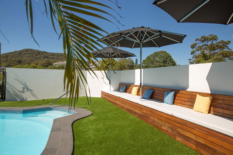 Hotel Nelson - Accommodation Sunshine Coast 1