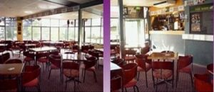 Seabreeze Hotel - Accommodation Sunshine Coast 2