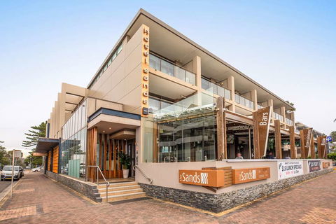 Narrabeen Sands Hotel By Nightcap Plus - Accommodation Sunshine Coast 1