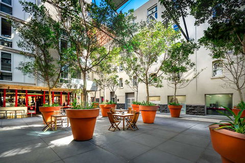 Tribeca Serviced Apartments - Accommodation Sunshine Coast 2
