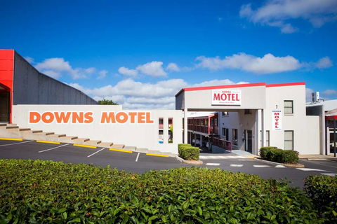 Downs Motel - Accommodation Sunshine Coast 1