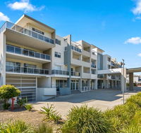 Quality Suites Pioneer Sands - Accommodation Sunshine Coast