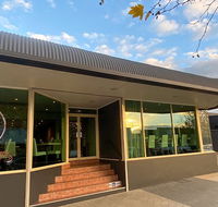 Ashton Townhouse Motel  Suites Tumut - Accommodation Sunshine Coast