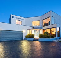 Madsen Retreat - Accommodation Sunshine Coast