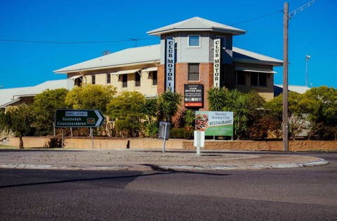 MAS Country Club Motor Inn - Accommodation Sunshine Coast 0