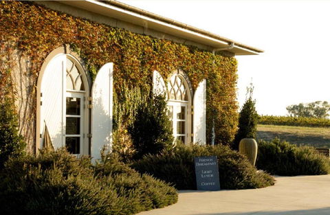 Victoria House Motor Inn - Accommodation Sunshine Coast 1