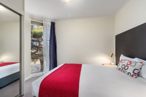 Knox International Hotel - Accommodation Sunshine Coast 2