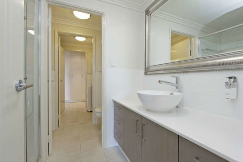 Zappeion Apartments - Accommodation Sunshine Coast 2