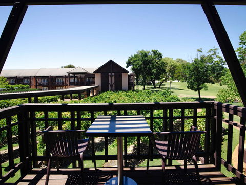 Novotel Swan Valley Vines Resort Hotel - Accommodation Sunshine Coast 0
