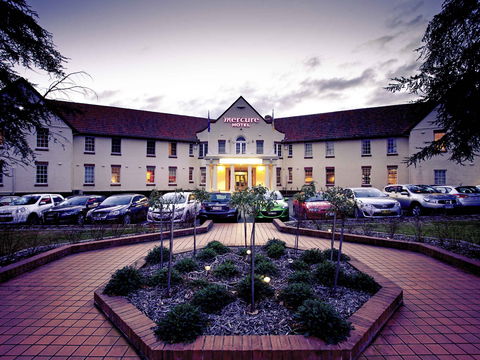 Mercure Canberra Hotel - Accommodation Sunshine Coast 0
