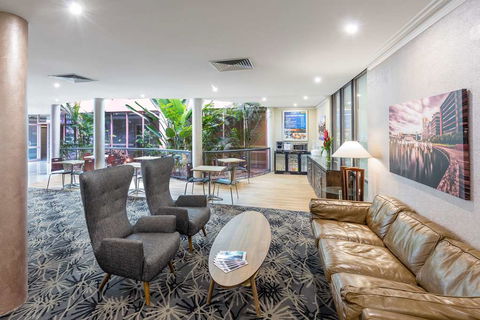 Kimberley Gardens Hotel, Serviced Apts - Accommodation Sunshine Coast 3
