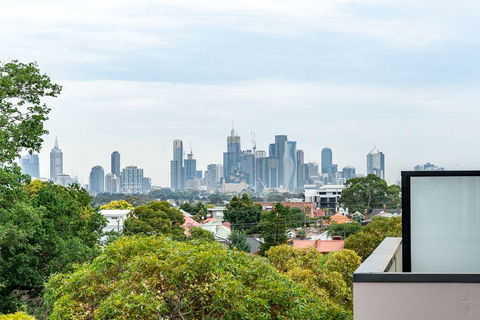 Artel Apartment Hotel Melbourne - Accommodation Sunshine Coast 1