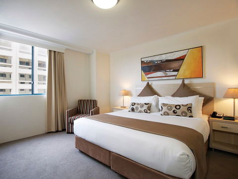 Oaks On Castlereagh - Accommodation Sunshine Coast 2