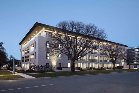 Knightsbridge Canberra - Accommodation Sunshine Coast 0