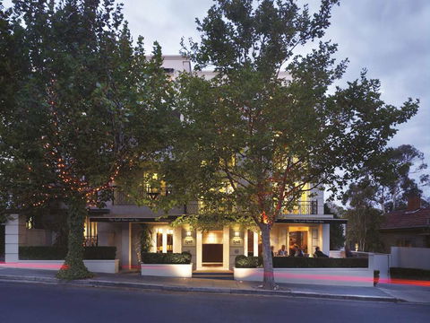 The Lyall Hotel - Accommodation Sunshine Coast 0
