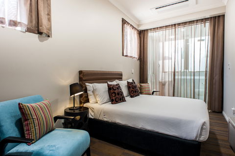 57 Hotel - Accommodation Sunshine Coast 2