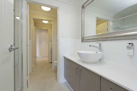 Zappeion Apartments - Accommodation Sunshine Coast 2
